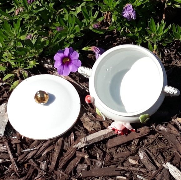 Vintage Japan Ceramic Sugar Bowl with 3D Rose - Picture 2 of 10